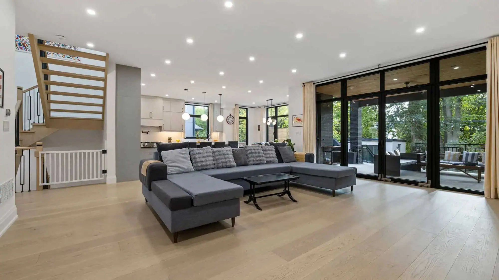 2110 courtland crescent