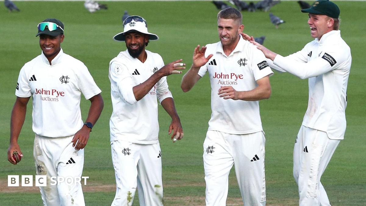 Nottinghamshire players Ben Martindale, Haseeb Hameed, Olly Stone and Freddie McCann celebrate a wicket