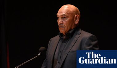 ‘Sad day in Australian sport’: tributes flow for trailblazing boxing great Tony Mundine | Boxing