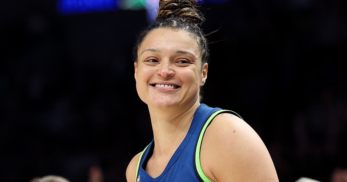 Lynx guard Kayla McBride makes 10 3s against the Wings to set WNBA single-game record