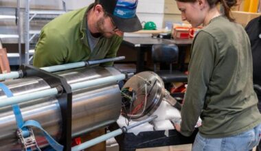 ONC joins the hunt for cosmic particles in the ocean