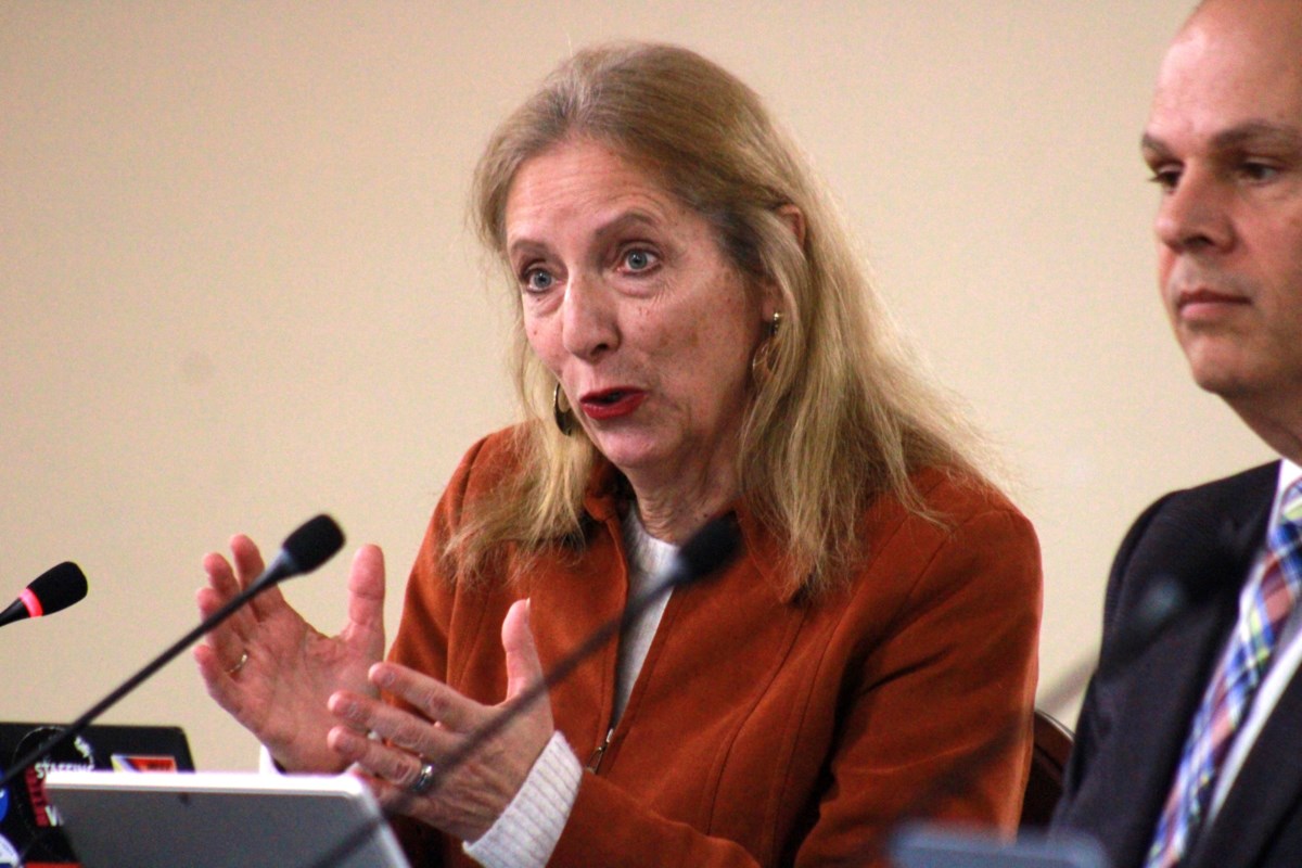 Ontario hospitals are at the breaking point, Gélinas says