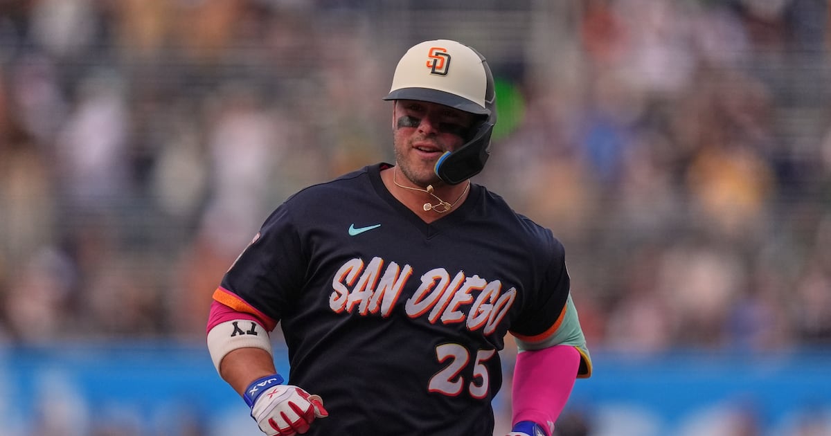 France homers, drives in three runs as Padres beat Twins