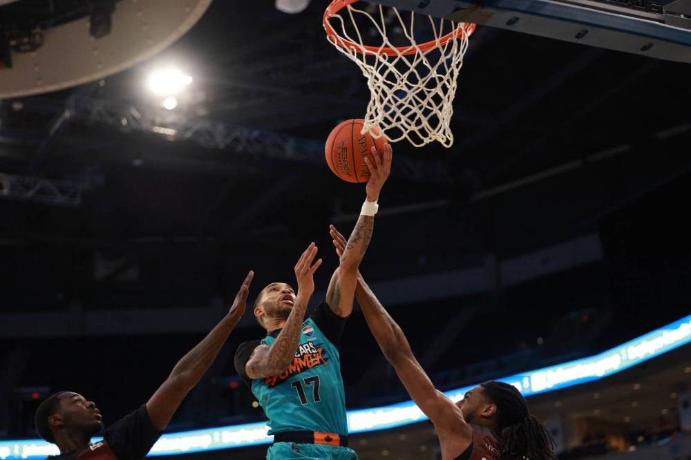 NEIL NOONAN PHOTO
Moon paced the Sea Bears with 29 points, adding nine assists and six rebounds.