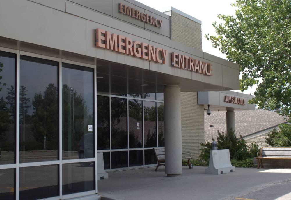 Nurses at Steinbach’s Bethesda Regional Health Centre signed an open letter calling for additional staff. ERs in communities such as Selkirk and Stonewall are also seeing an influx of patients from Winnipeg. (Graham Walker / The Carillon)