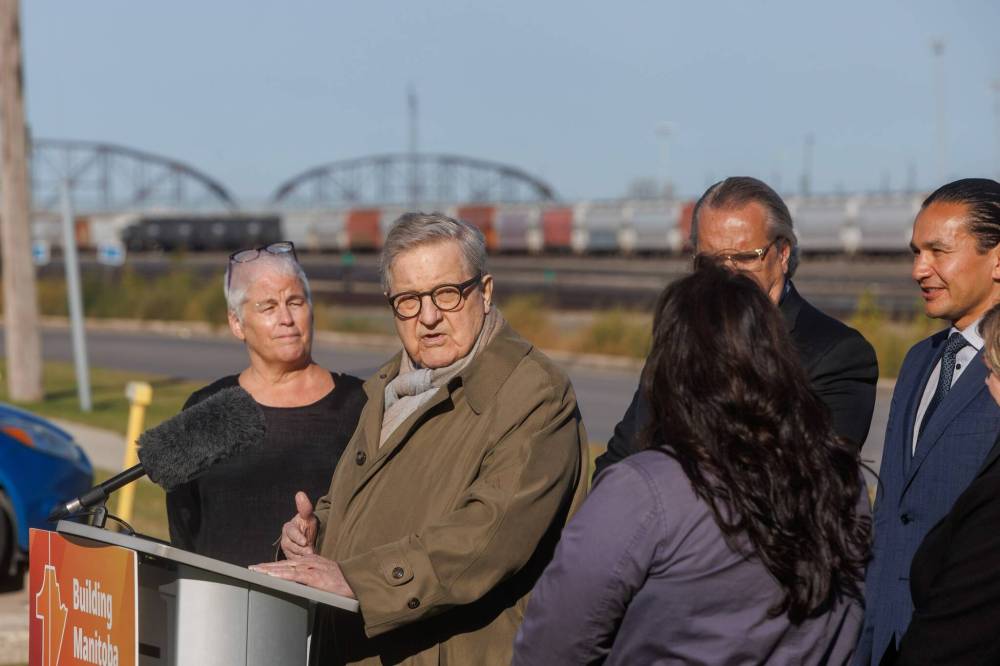 MIKE DEAL / FREE PRESS FILES
Lloyd Axworthy was tapped to study railway relocation in 2024. He confirmed the premier will make an announcement Wednesday.
MIKE DEAL / FREE PRESS Premier Wab Kinew announces that his government has selected selecting Lloyd Axworthy as study lead to determine the feasibility of relocating Winnipeg’s rail lines, during a press conference at the edge of the Canadian Pacific Railway rail yards, Tuesday morning. Reporter: Chris Kitching 241015 - Tuesday, October 15, 2024.