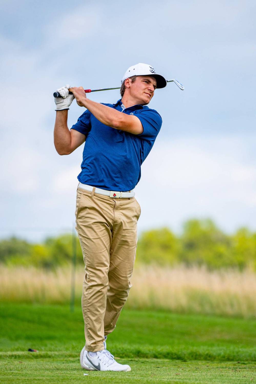NIC ADAM / FREE PRESS FILES
Braxton Kuntz watches a shot in the Manitoba Open in 2024. Kuntz qualified for this week’s tournament on Monday and is playing in the event for the fourth time.