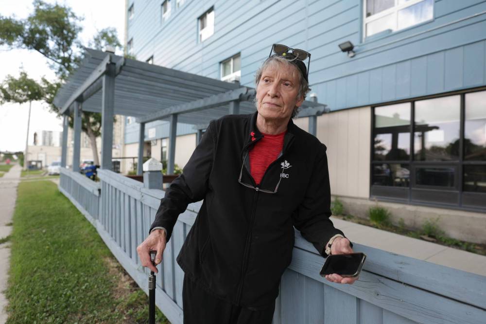 Ruth Bonneville / Free Press
Lewie Gwyllt has dealt with bedbugs for most of his eight years at 529 Country Club Blvd.