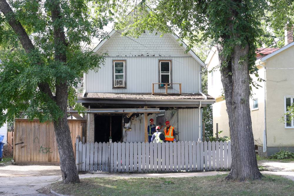 MIKE DEAL / FREE PRESS
The fire injured three people, one of whom is in critical condition.