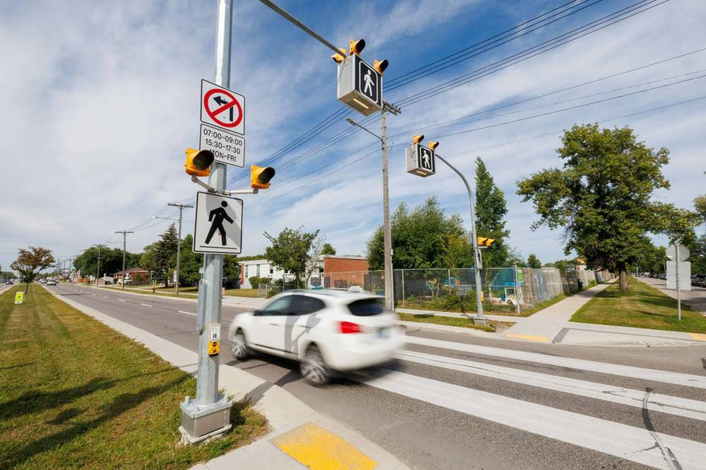 MIKE DEAL / FREE PRESS
The crosswalk at Grant Avenue and Lanark Street where Zúñiga was struck by a motorist while escorting a child.
