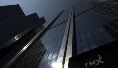 TSX today: Canada, U.S. stock markets rise following labour data