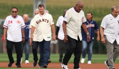 Field of Dreams becomes the Hall of Fame, as 26 members come out of the corn for Phillies-Twins game