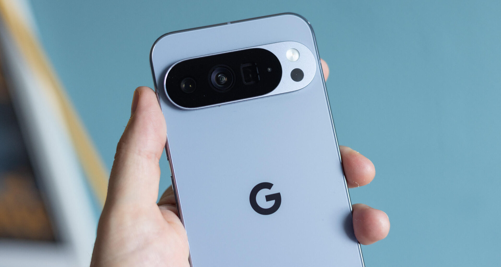 Pixel 11 Leak Shows a New HiLight LED Light on the Back of the Phone