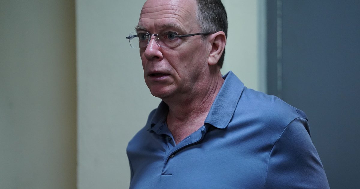 EastEnders airs prison showdown for Ian Beale and Joel attacker reveal