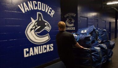 Canucks hire former Sharks, Blackhawks staffer as director of hockey strategy