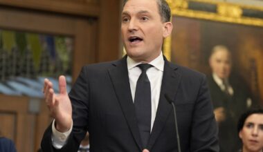 AI Canada: Ottawa consulting on transparency for systems
