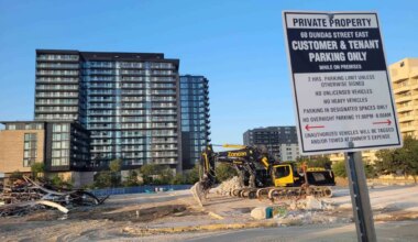 End of an era as longtime Mississauga plaza is demolished