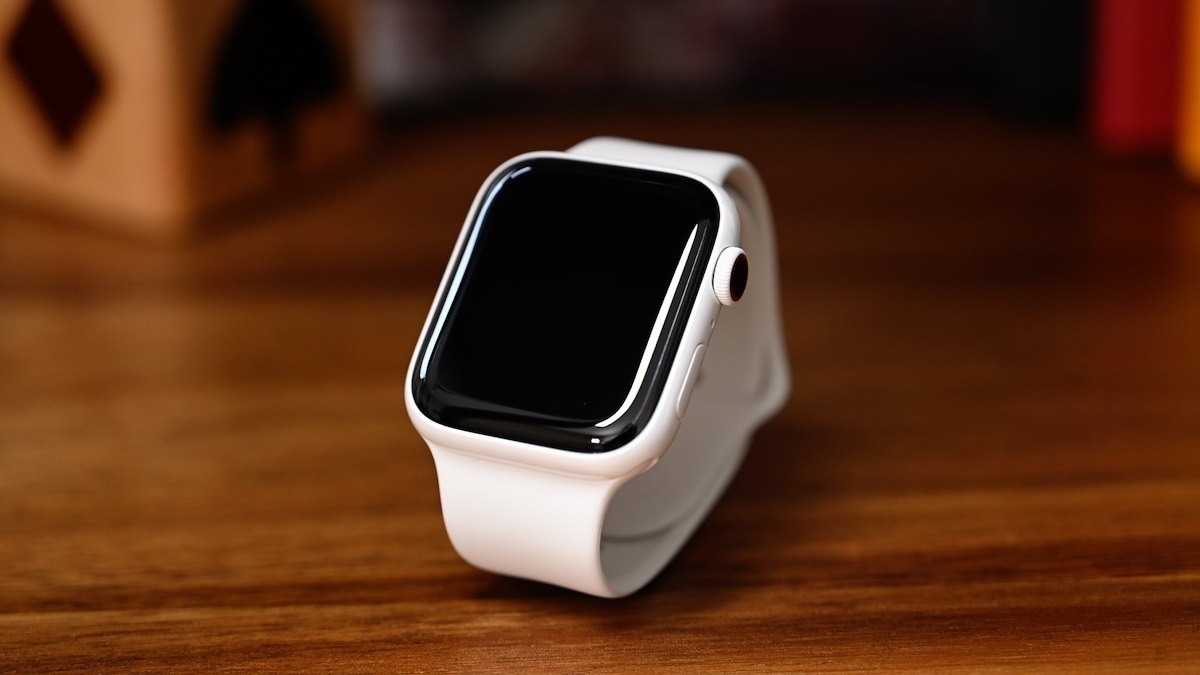 Ceramic Apple Watch Series 12 is getting more traction