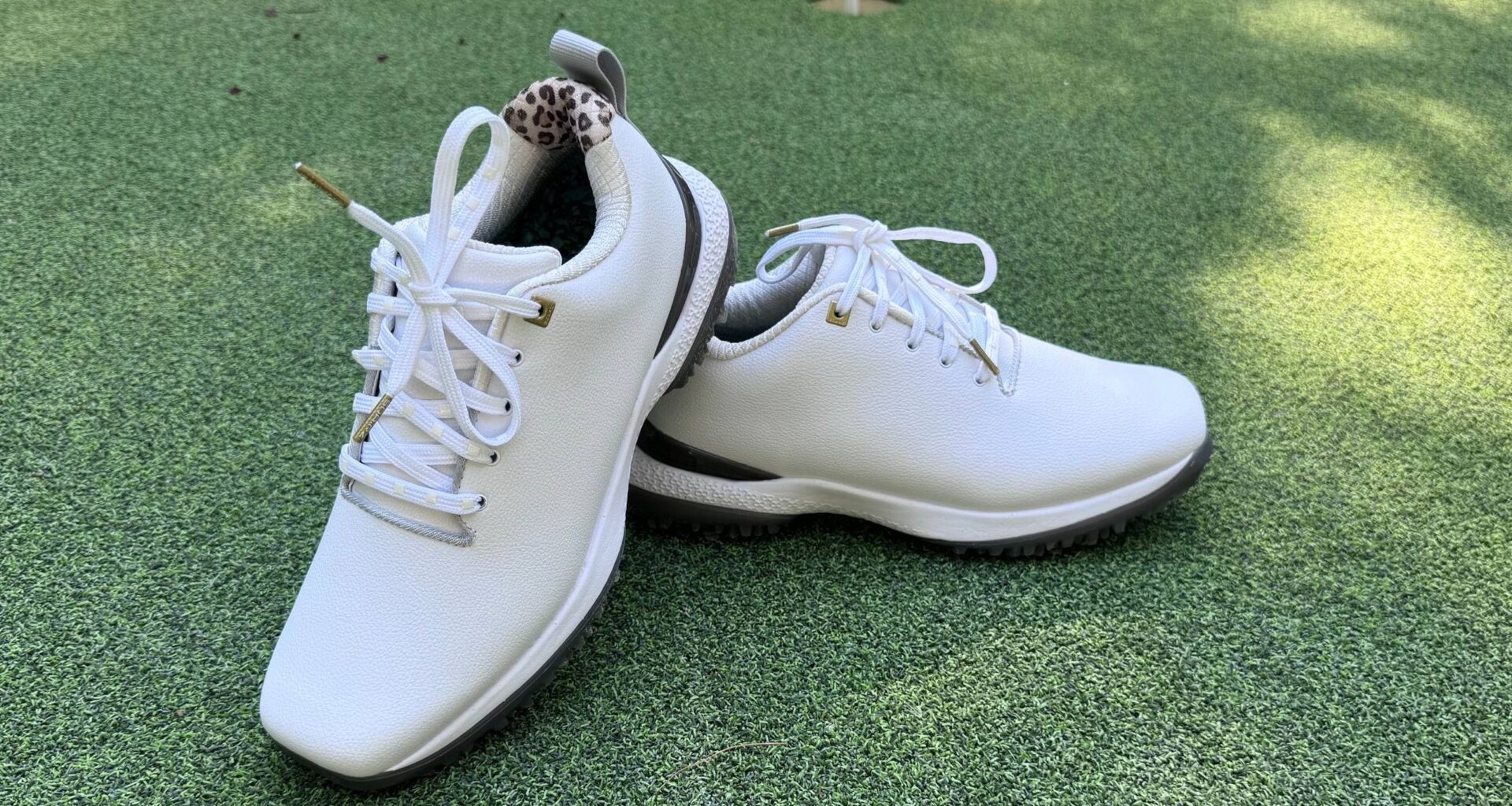 SQAIRZ Ultra Tour-Lite Golf Shoe Review