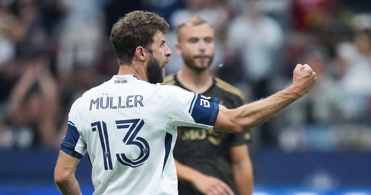 Thomas Muller scores on late penalty as Vancouver Whitecaps earn draw with LAFC