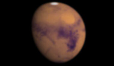 A 200mm or larger telescope will reveal surface features on Mars. Credit: Pete Lawrence
