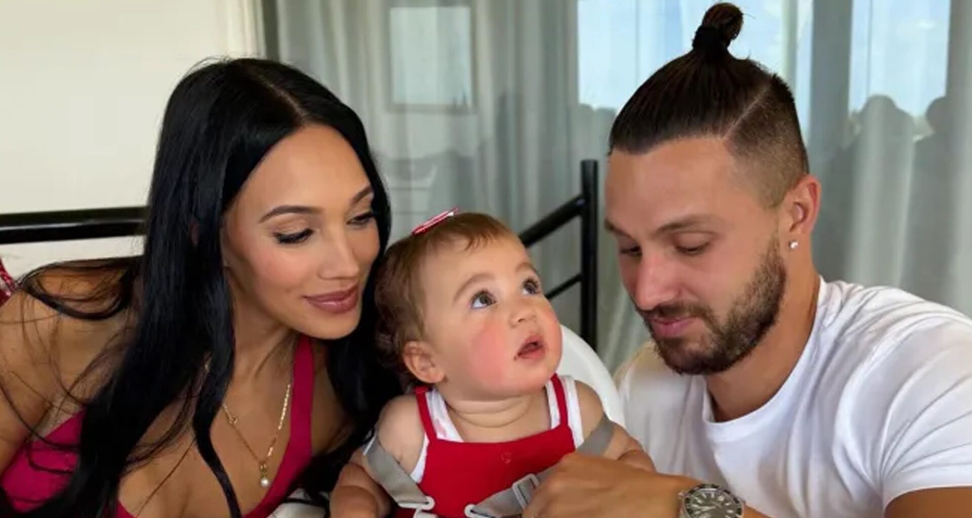 OnlyFans Model Scarlet Vas Says She's Expecting Baby No. 2 with Her Stepbrother
