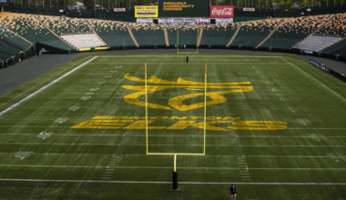 Edmonton Elks open upper bowl to public for Roughriders game this weekend as ticket sales surge