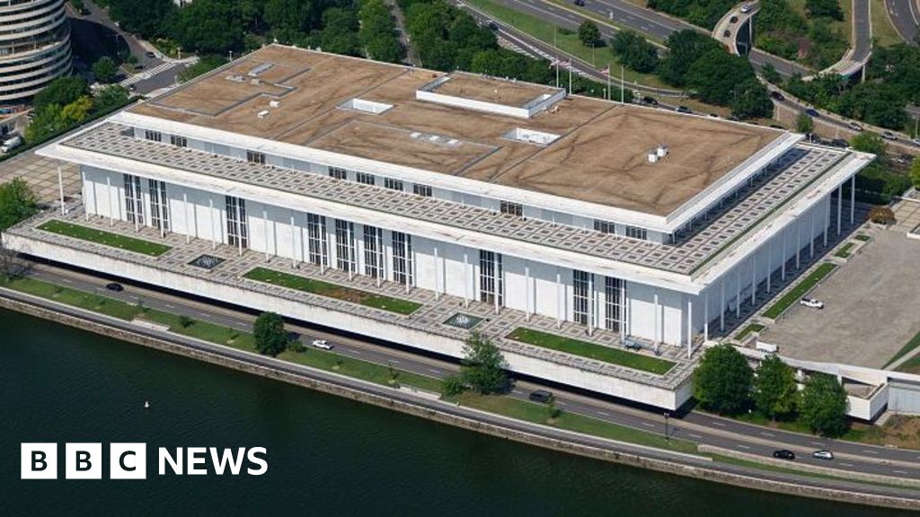 Trump officials threaten Kennedy Center demolition if court blocks renovations - BBC