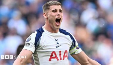 Micky van de Ven of Tottenham Hotspur celebrates his team's goal during the Premier League match between Tottenham Hotspur and Everton at Tottenham Hotspur Stadium