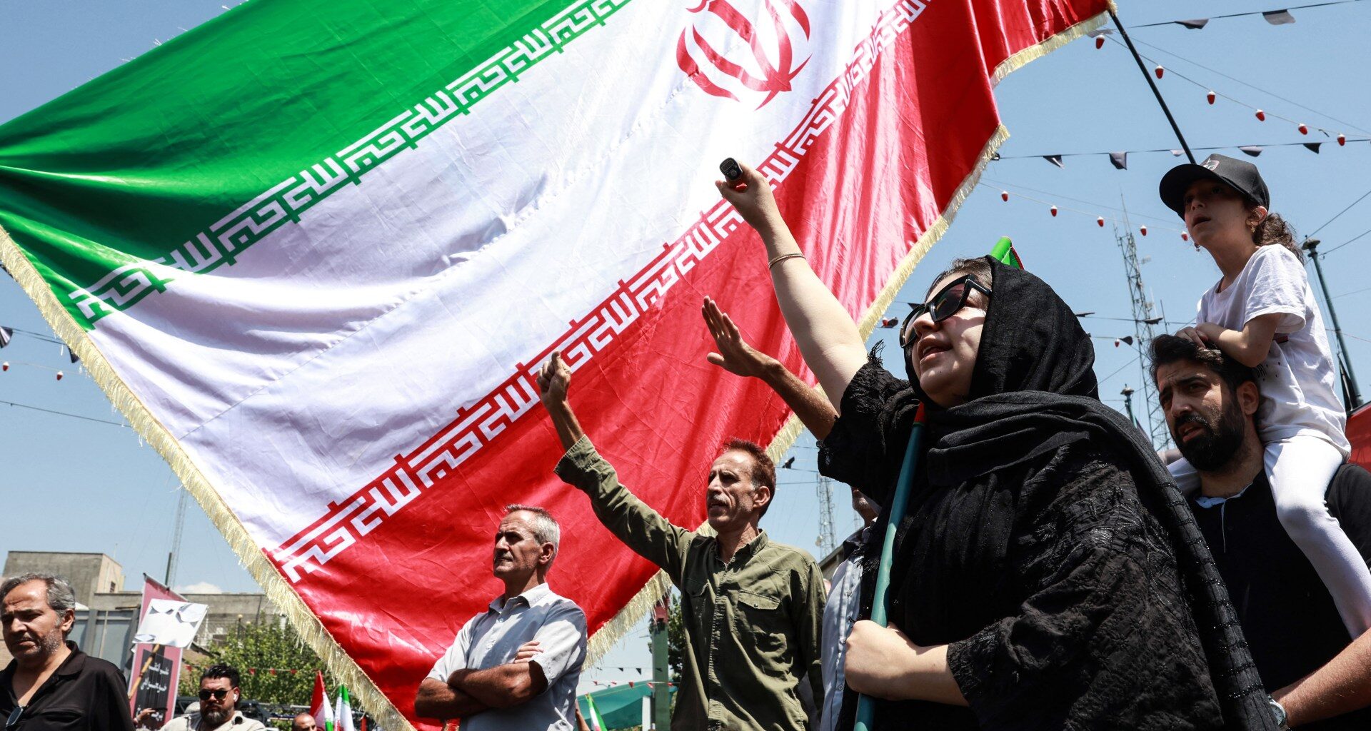 Iran deliberates Hormuz arrangement amid uncertain prospects with US | US-Israel war on Iran News