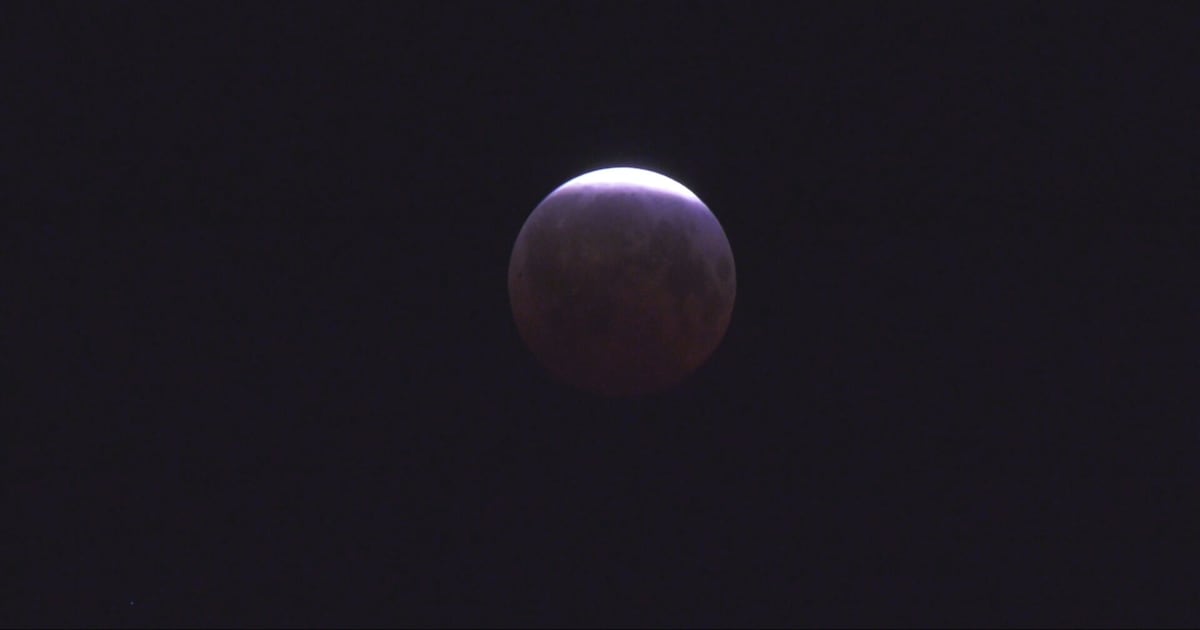 IN PICTURES: Lunar eclipse visible across Simcoe County - CTV News