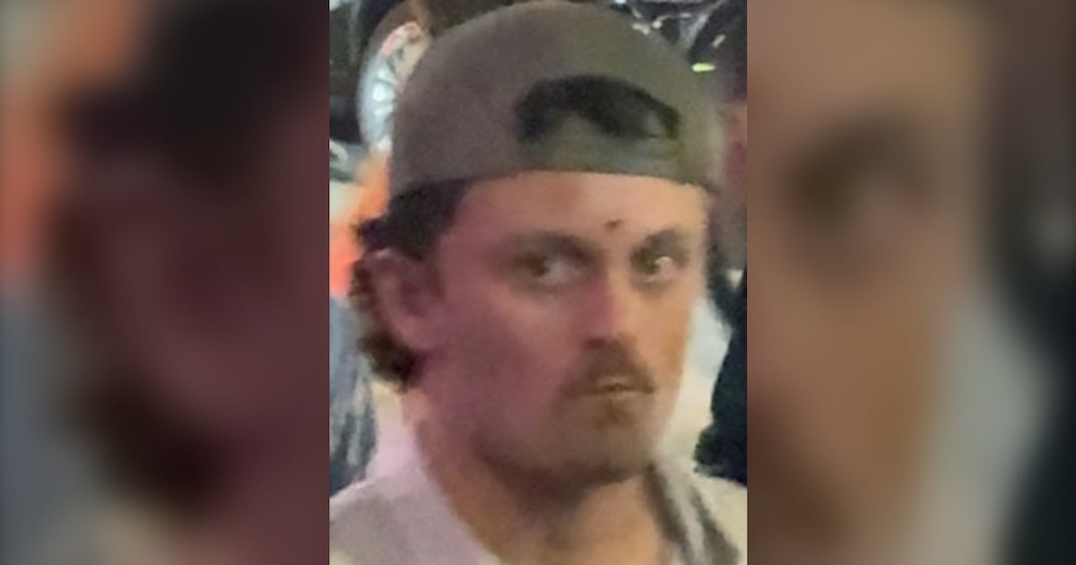 Toronto police looking for alleged nightclub assault suspect