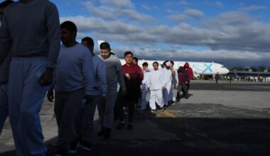 US deports nearly 2,300 Mexicans to Guatemala over Mexico’s objections | Migration News