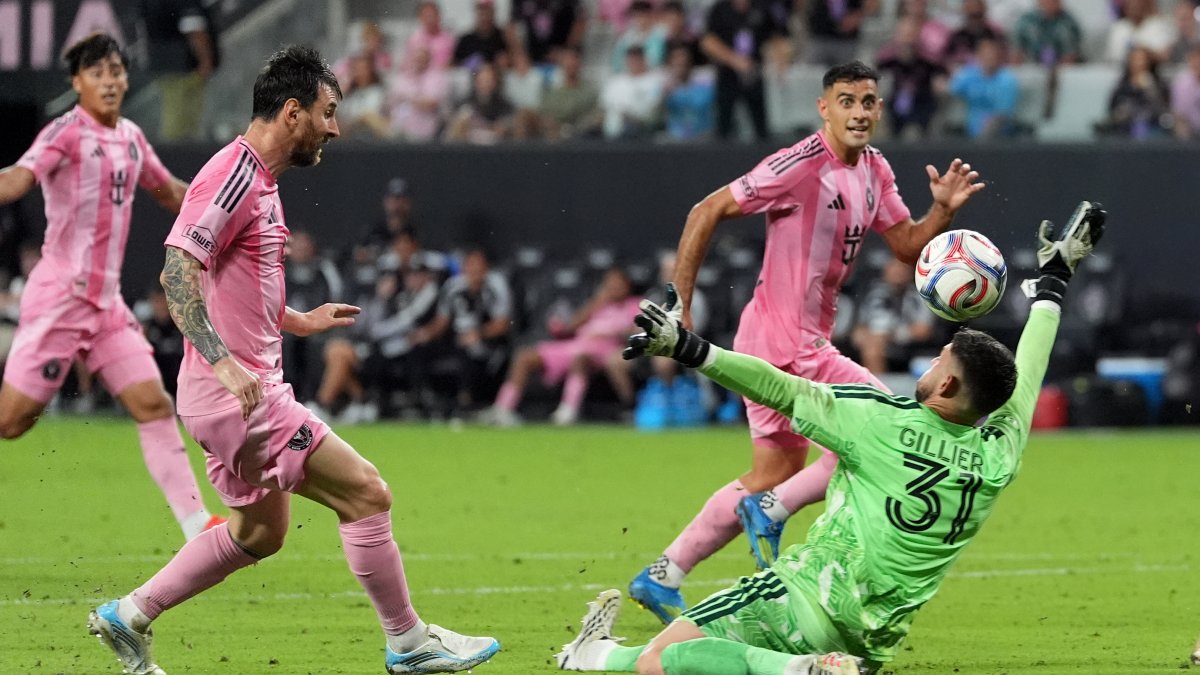 Lionel Messi scores 4 goals, Inter Miami romps Montreal 7-1 – NBC 6 South Florida