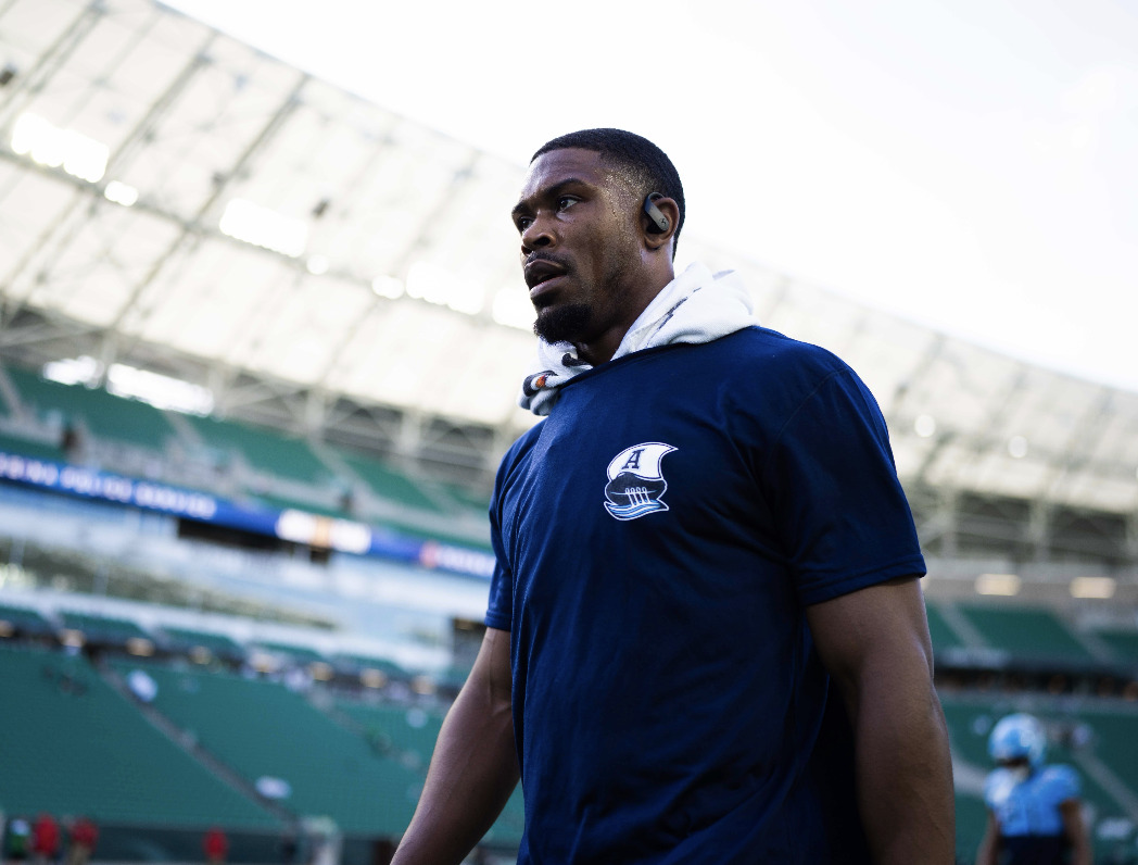 Hogan – Amos Prepares for 100th Game