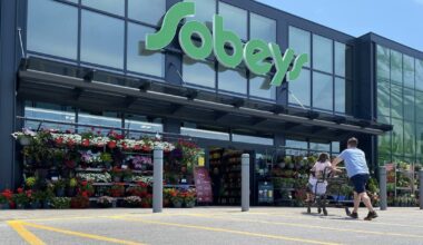 Empire to buy 9 Morelli's pharmacies in Ontario