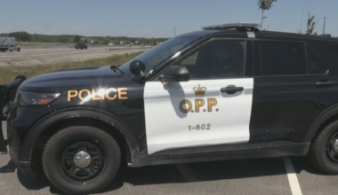 NB Hwy. 404 in Aurora shut down after crash