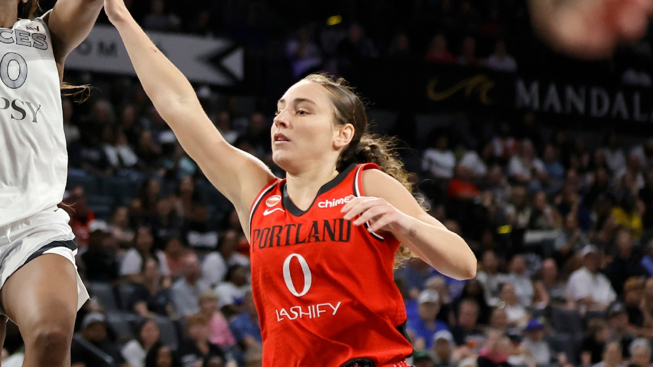 Carla Leite defends Jackie Young during Portland Fire vs. Las Vegas Aces (2026).