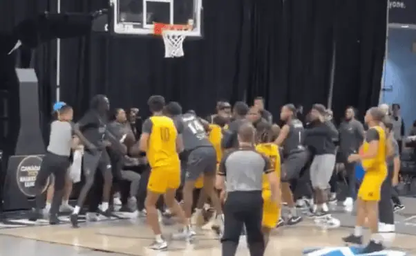 VIDEO: Fight erupts between Brampton and Scarborough basketball teams