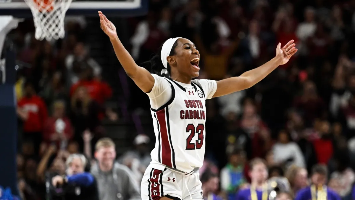 Bree Hall’s striking photo has fans asking Indiana Fever guard for her abs routine image