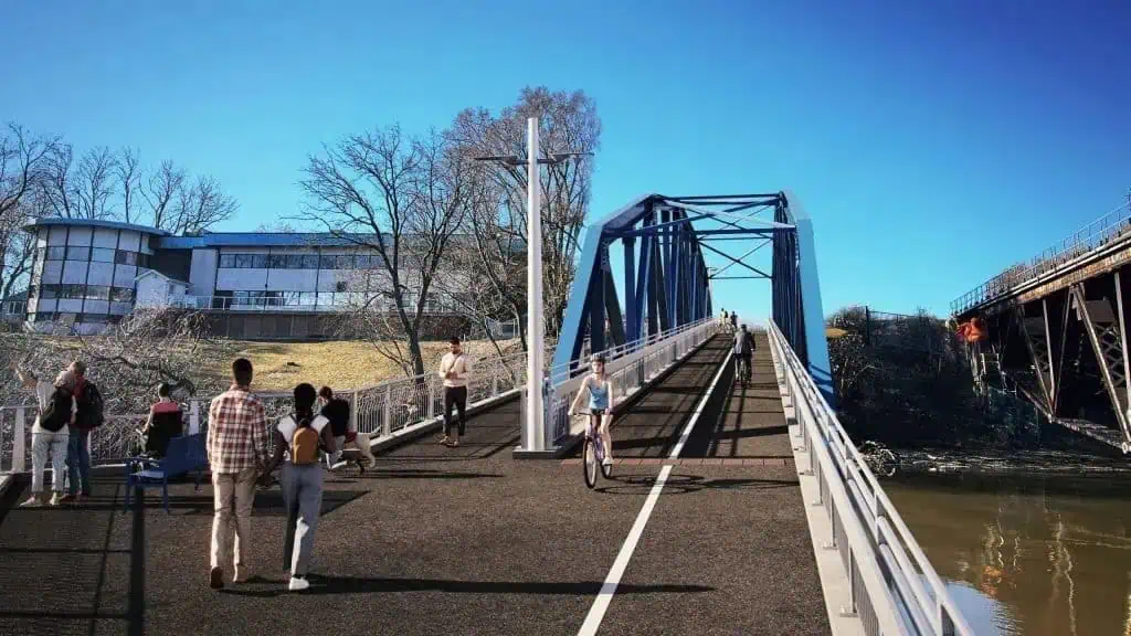 pedestrian bridge in mississauga gets funding from feds.