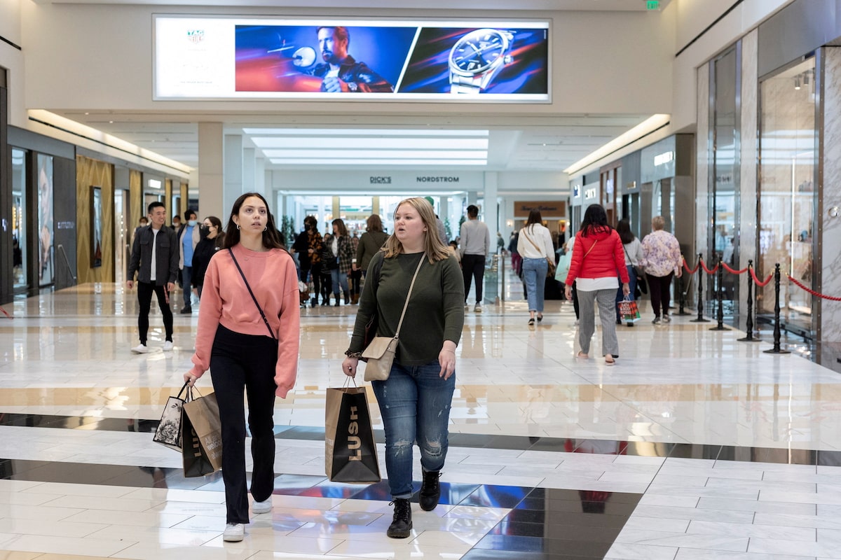 U.S. inflation holds steady above Fed target, quarterly GDP unrevised at 1.5%