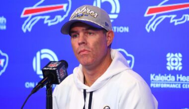 Bills mourn death of Ed Oliver's two-year-old son