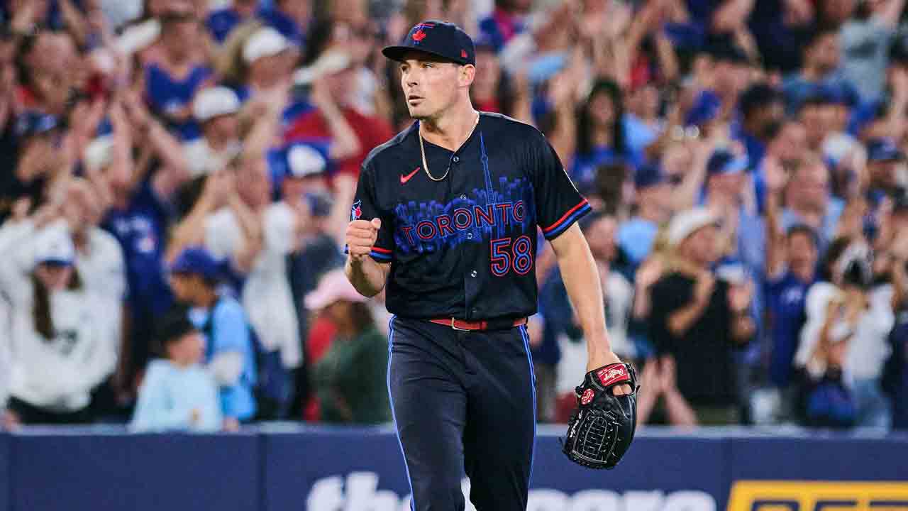 AL wild-card roundup: Blue Jays, Orioles lone teams in hunt to win