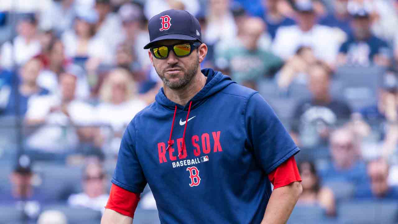 Red Sox up in arms over no catch call in loss to Yankees