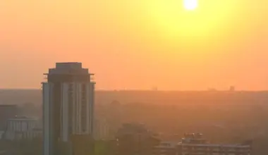 STHe calgary skyline covered in a smoky haze.
