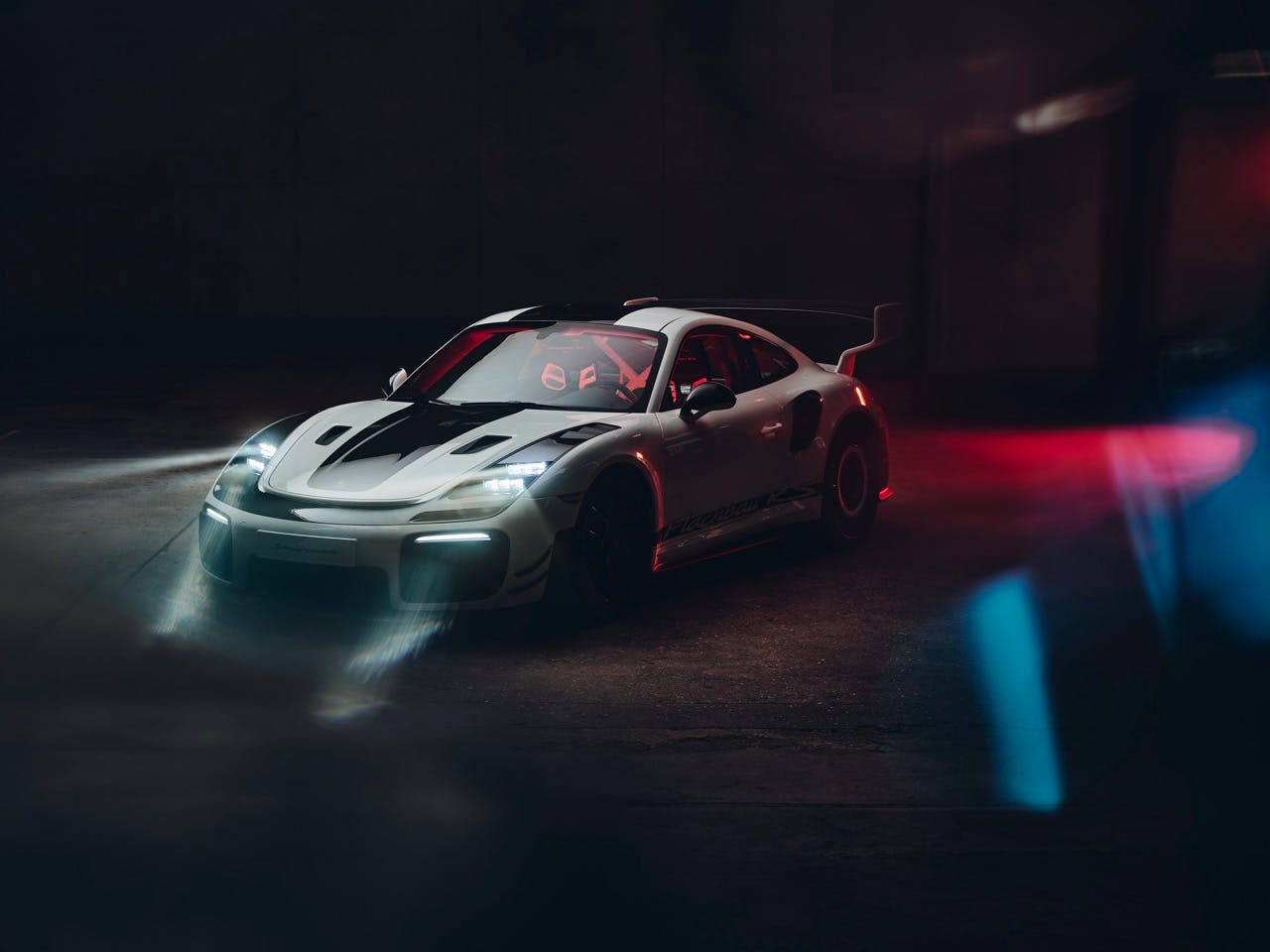 Porsche 911 GT2 RS Flachbau Is a One-Of-One Factory-Built Slantnose