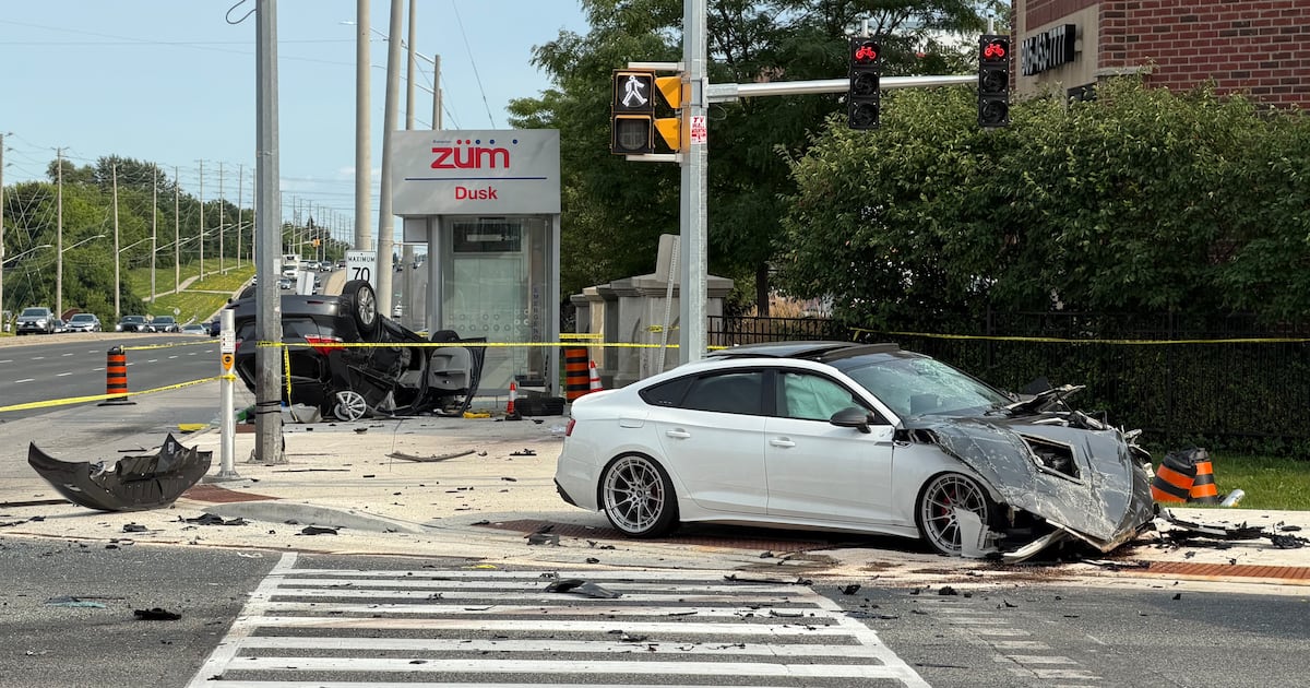 3-vehicle crash in Brampton leaves woman seriously injured