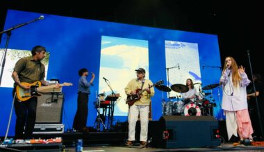Dry Cleaning bring out Wilco's Jeff Tweedy for 'My Soul/Half Pint' at Green Man 2026