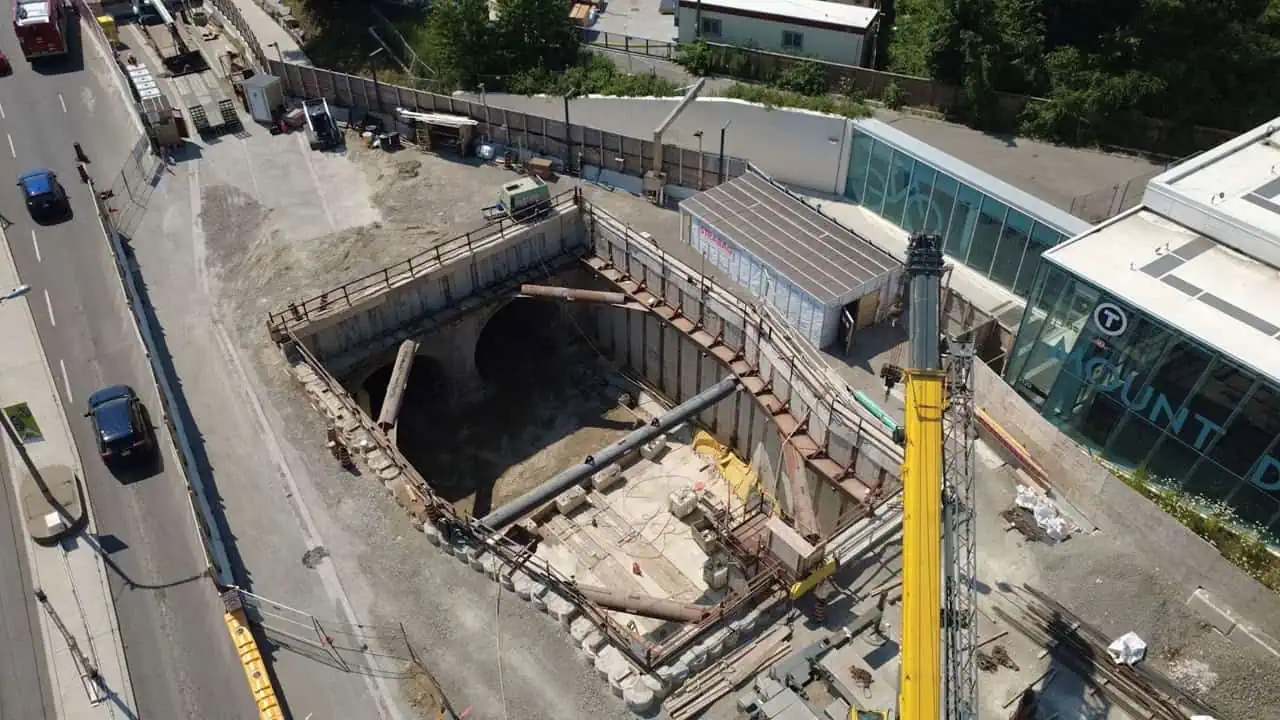 new light-rail transit line in mississauga and toronto hits another milestone.
